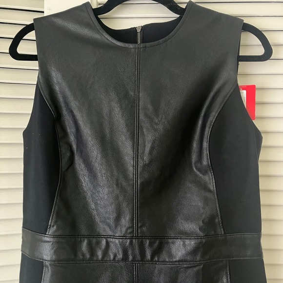 NWT Spanx Faux Leather Ponte Combo Fitted Sheath Dress Black Sz M - Picture 3 of 12